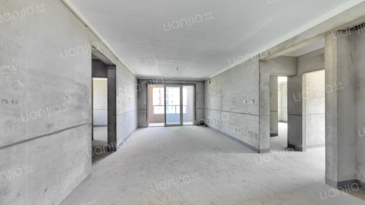 紫艺华府二手房实景图