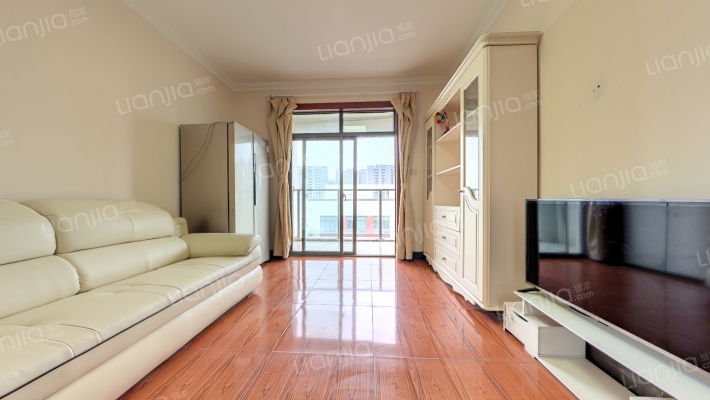 白领国际公寓二手房实景图