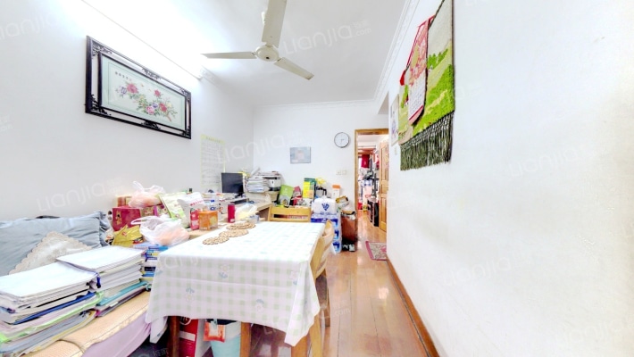 大树根二手房实景图