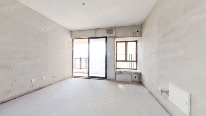 半岛1号花园六期二手房实景图