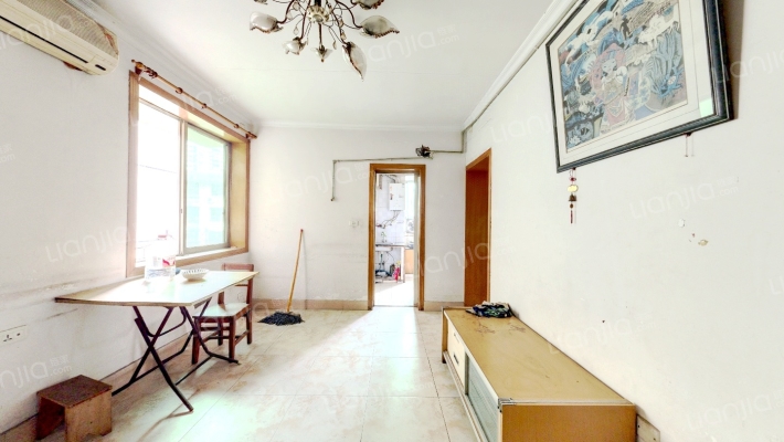 新德村二手房实景图