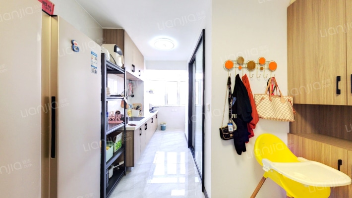 兴建小区二手房实景图