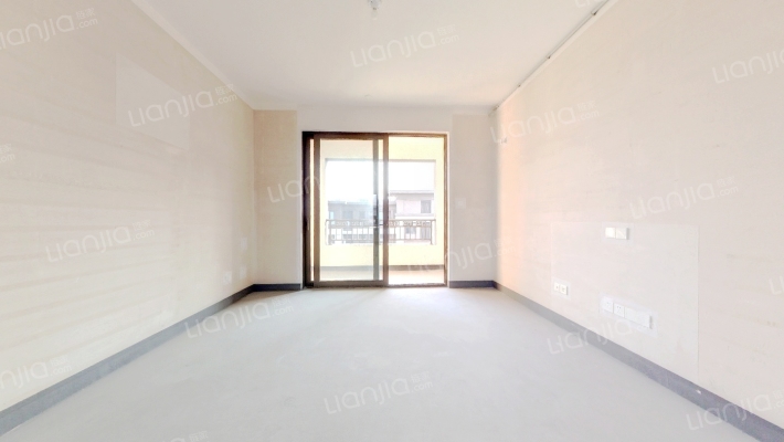 泗水和鸣二手房实景图