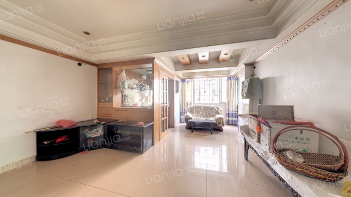 怡东花园二手房实景图