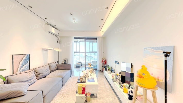 保利天汇三期二手房实景图