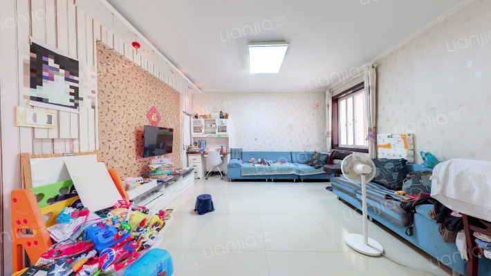 银池丽舍云端二手房实景图