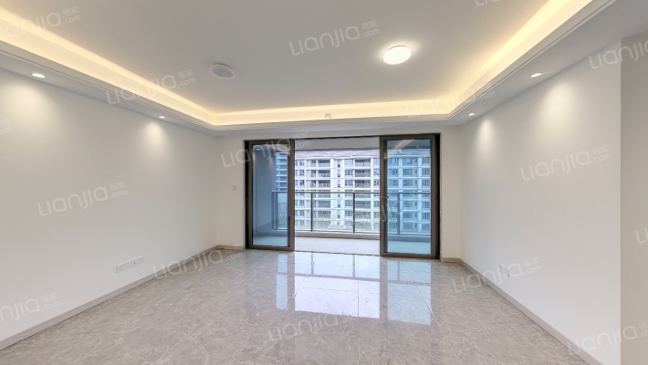 融创云翠二手房实景图