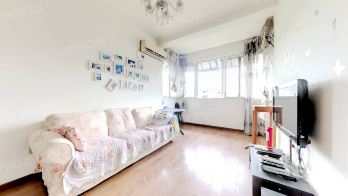 教育街81号二手房实景图