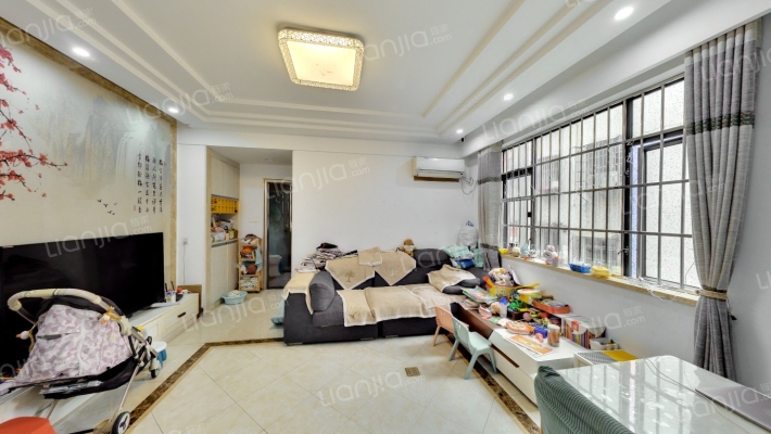 白云畔山花园圣地摩坊二手房实景图