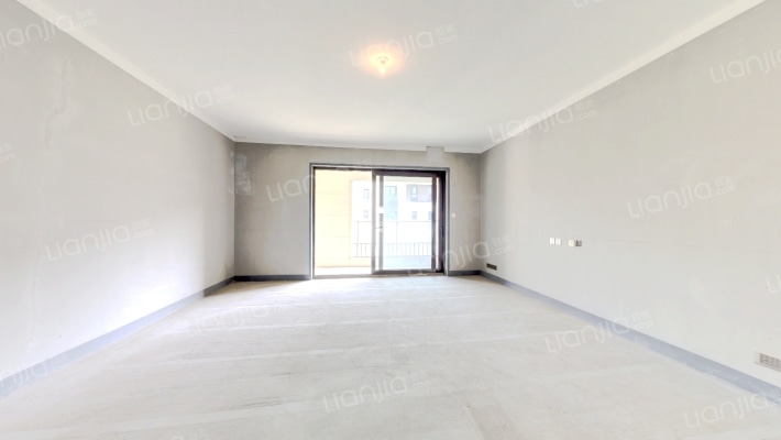 荣盛华府二手房实景图