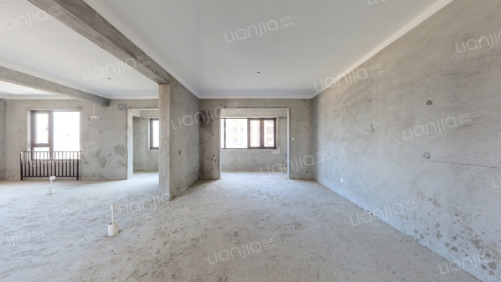 隆卓景江二手房实景图