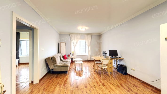 新民花园二手房实景图