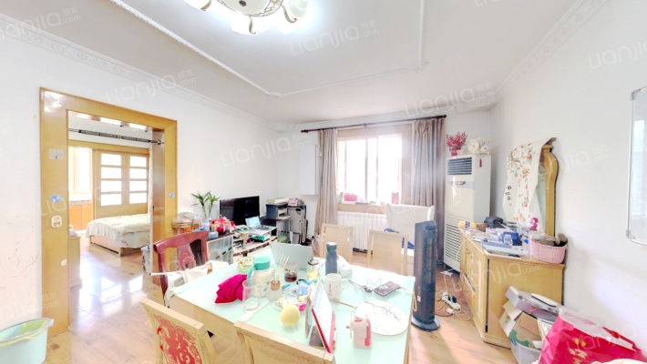 新亚苑二手房实景图