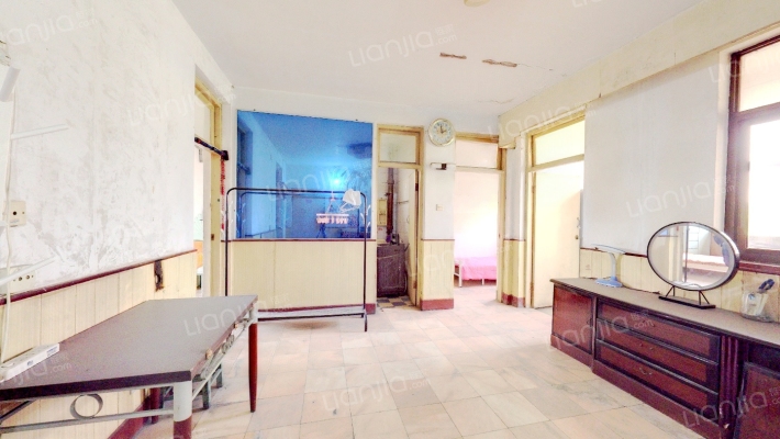 大学北路4号院二手房实景图