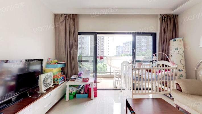 丽江花园如英居二手房实景图