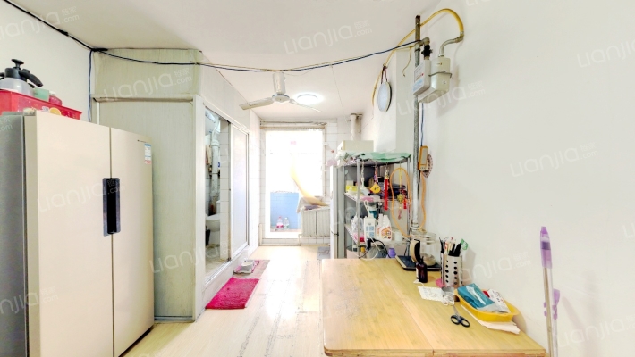 万新家园二手房实景图