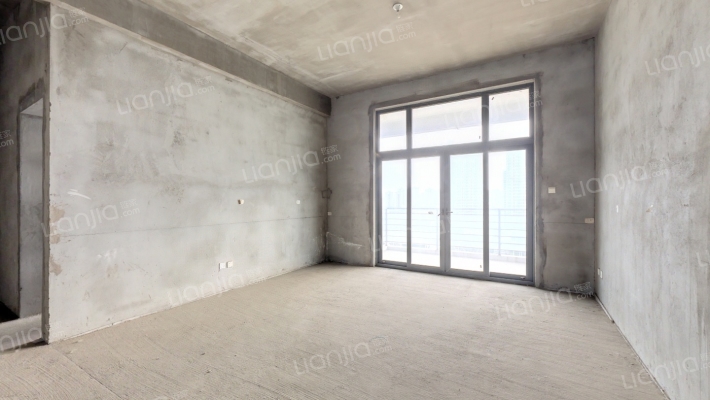 银和怡海国奥天地二手房实景图