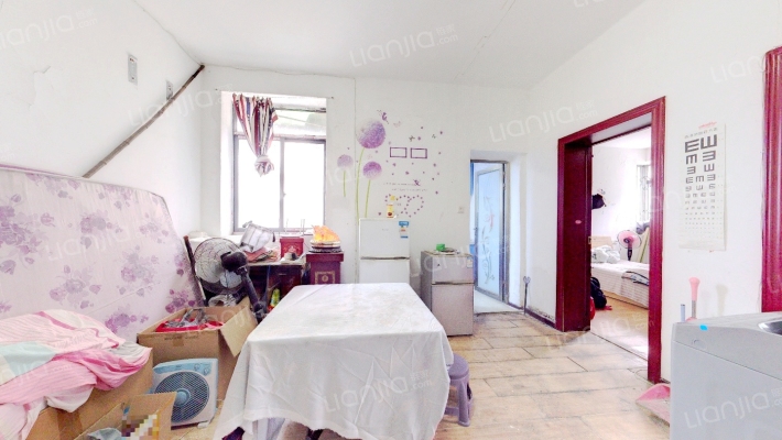 红燕社区二手房实景图