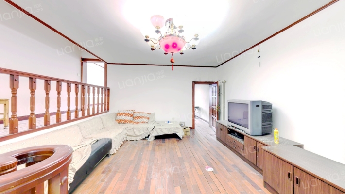 中艺瑞宝名苑二手房实景图