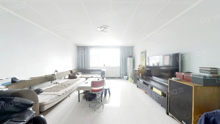 泊爱蓝岛二手房实景图