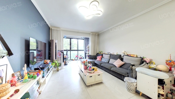 蔚蓝花城B区二手房实景图