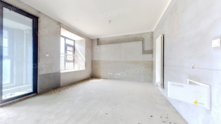 中建观湖国际二期二手房实景图