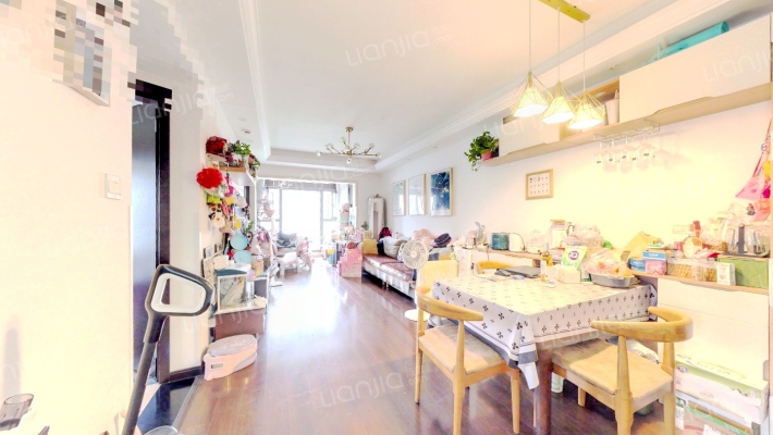 万科理想城三期星河二手房实景图