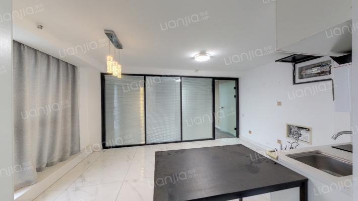 金轮双子星国际公寓二手房实景图