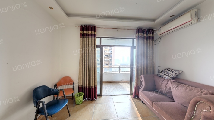 松龙国际二手房实景图