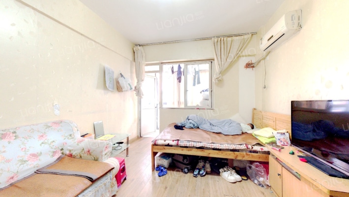 万基新界二手房实景图