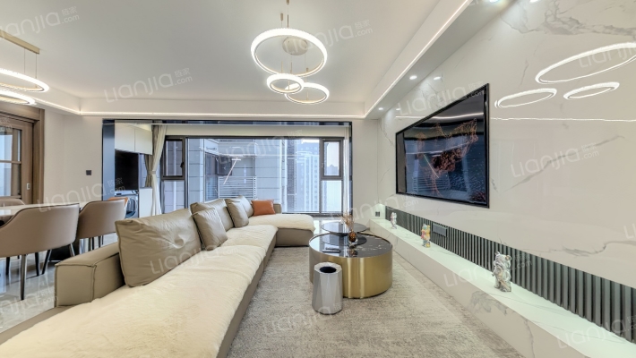 保利珑堂里院二手房实景图