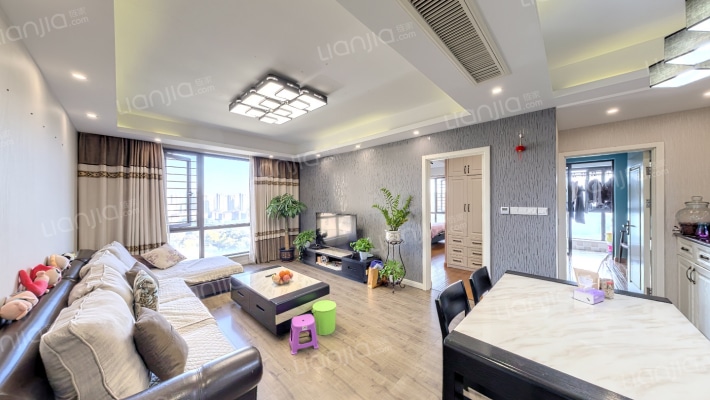 花样年花郡二期二手房实景图