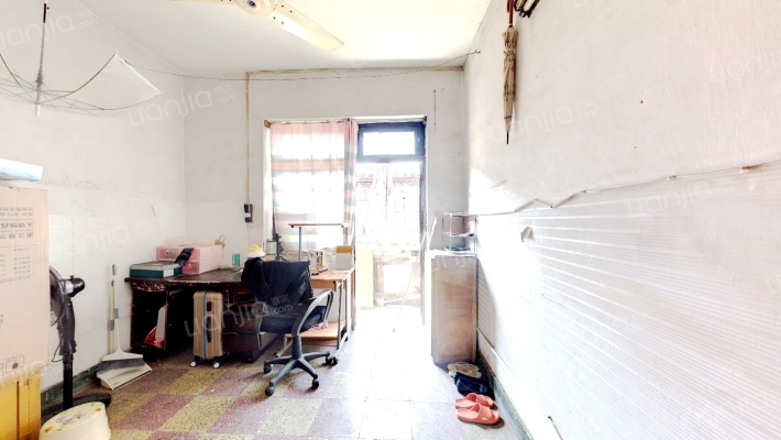 小龙坎正街221号附3号二手房实景图