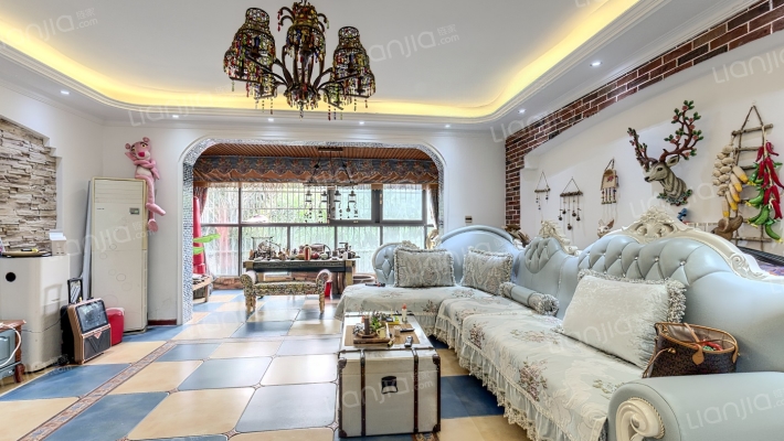 兰岛二手房实景图