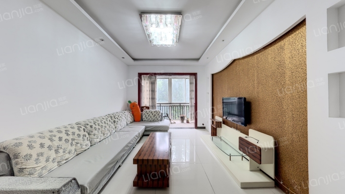 纳帕溪谷二手房实景图