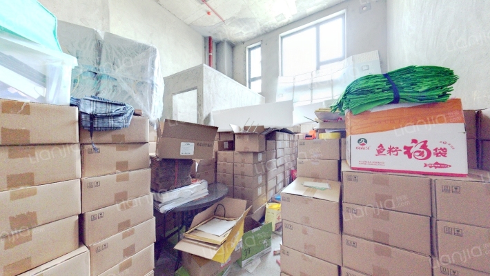 越秀国际总部广场二手房实景图