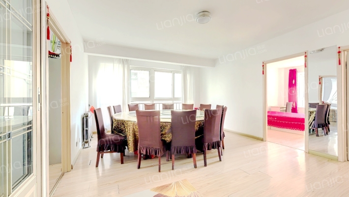 昊佳花苑二手房实景图