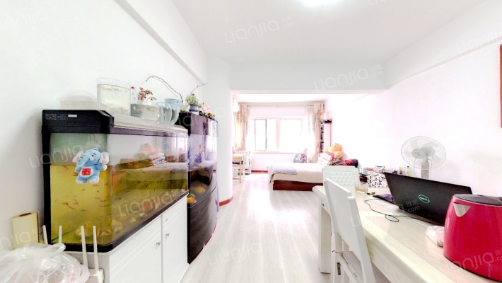 闻海公寓二手房实景图