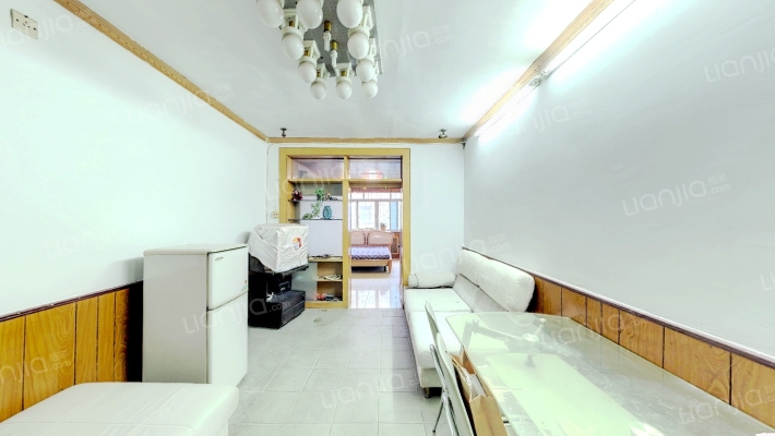 南阳路152号院二手房实景图