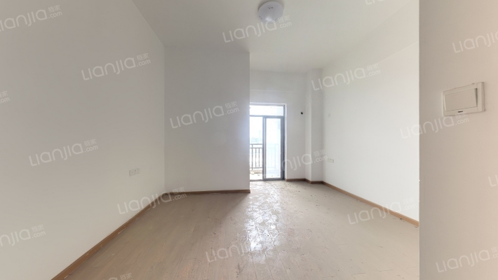 佳阳翠湖里二手房实景图