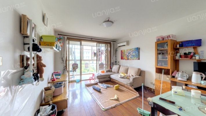 泰鸿新苑二手房实景图