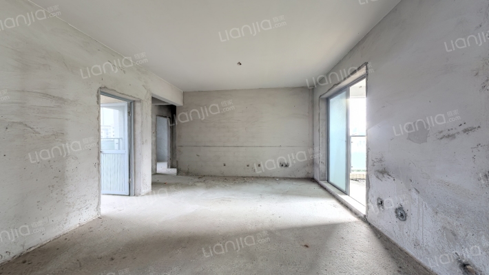 翠湖新苑二手房实景图