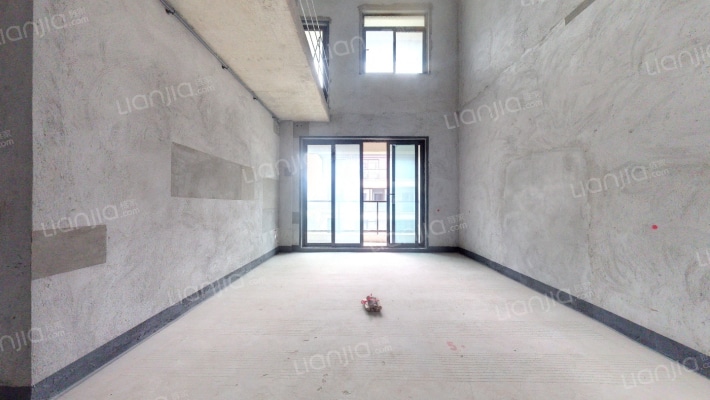 海兰云天湖山壹号二手房实景图