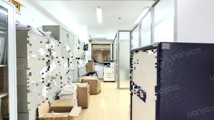 汤臣中心二手房实景图