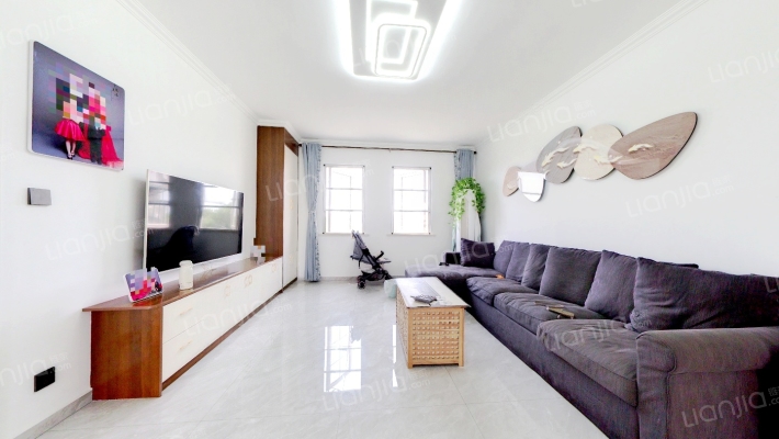 旭辉朗香郡二手房实景图