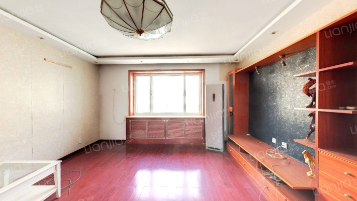 登峰街小区二手房实景图