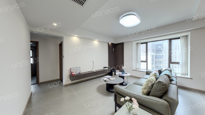 人居盛和林语南区二手房实景图