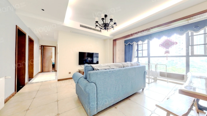 蓝光圣菲悦城二期二手房实景图