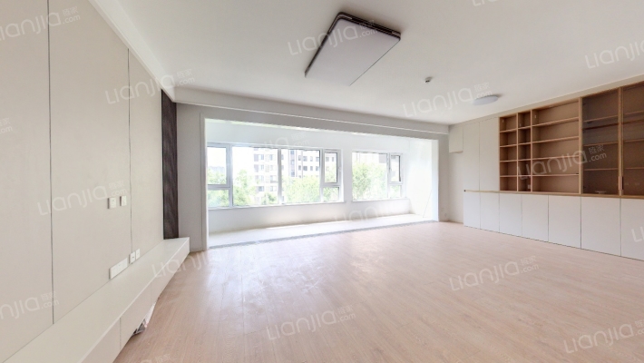 恒信风华尚品二手房实景图