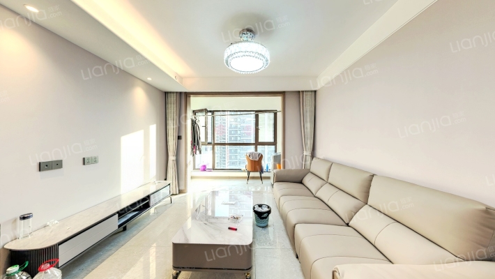 地铁万科蓝湾二手房实景图